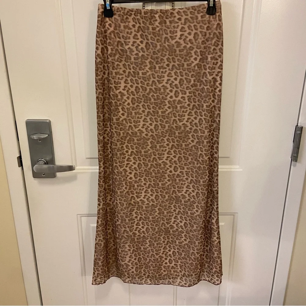 Leopard Print Skirt - Picture 5 of 9